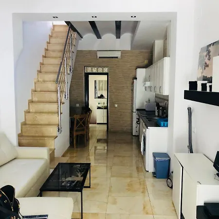 Holiday home Zona Feliz 83 *